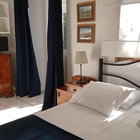 Charming Two-Bed Apartment Orange Garden Sutivan Luaran gambar